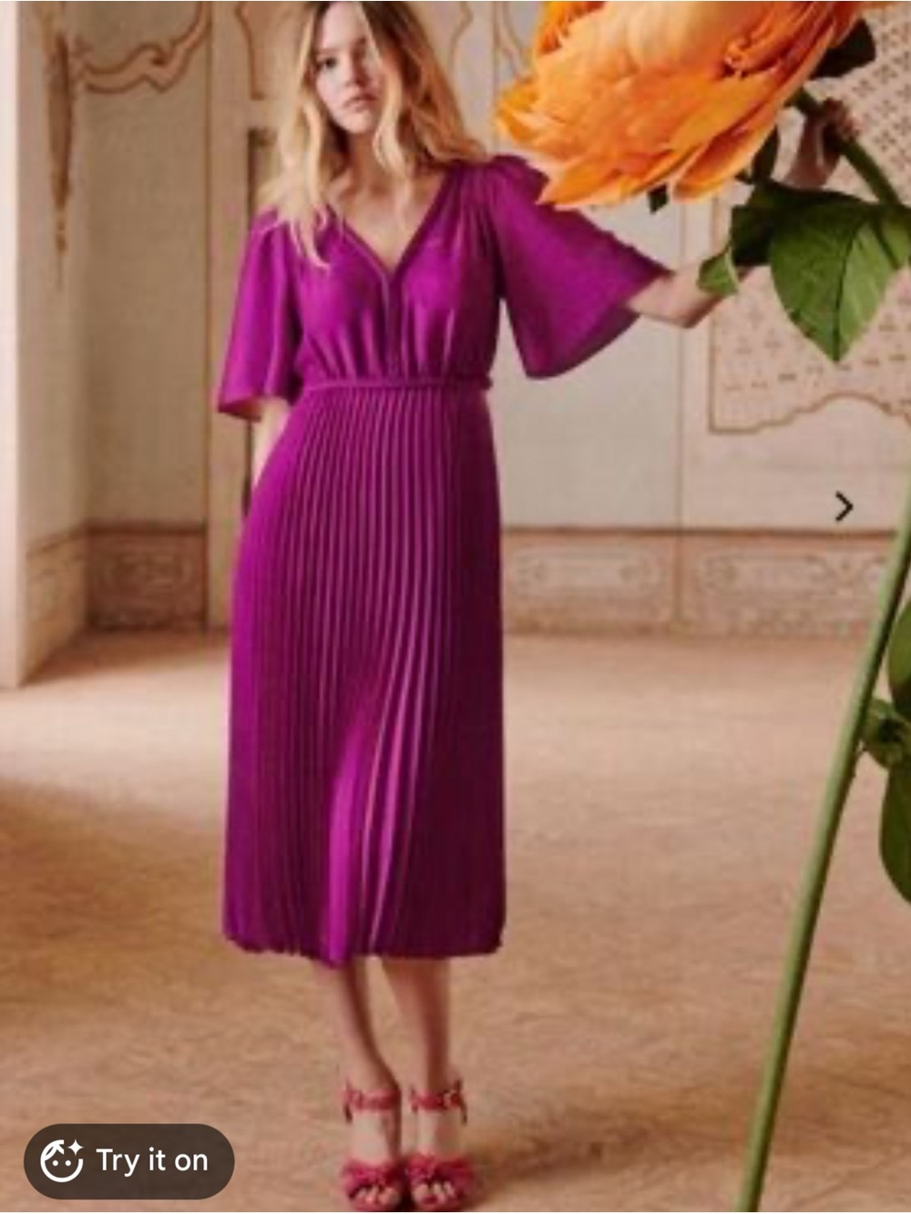 Sezane Florencia Women Pleated V-Neck Midi Dress in Fuchsia Size 40/8 - Picture 1 of 9